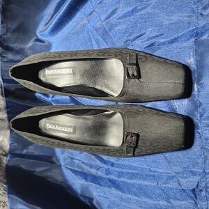 Enzo Angiolini square toe pump